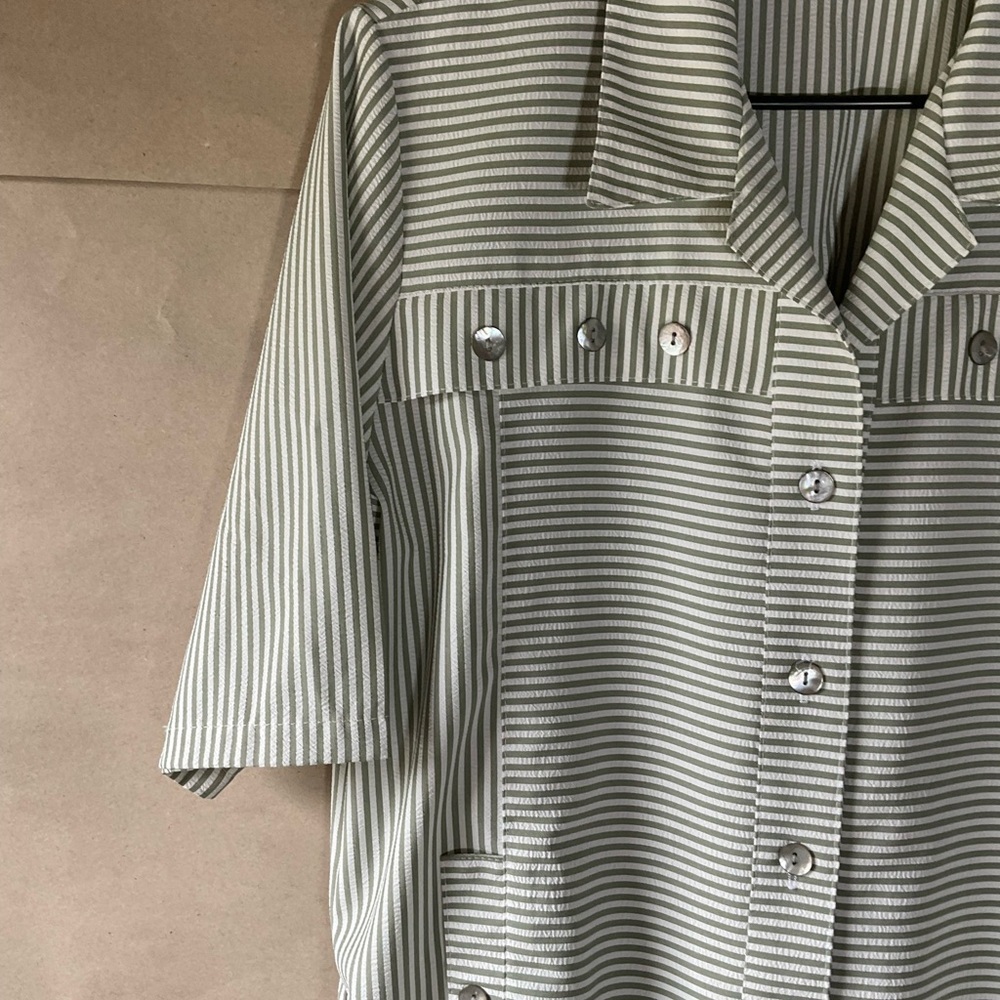 Regan button down shirt. Sage green & white. Size L. - Picture 5 of 9
